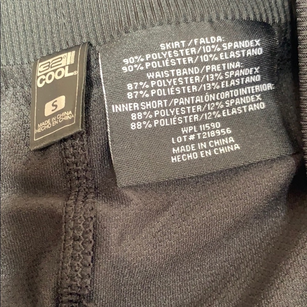 New! 32 degrees Black Skort 2 pockets - Picture 6 of 7